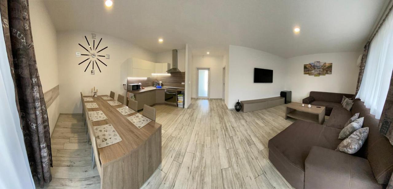 Apartman Pod Klinom 普利比利那 外观 照片