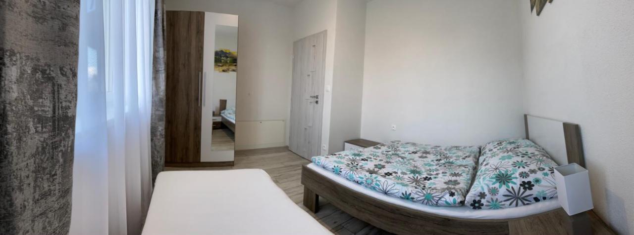 Apartman Pod Klinom 普利比利那 外观 照片